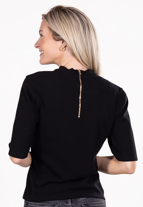 CAROLINE TOP